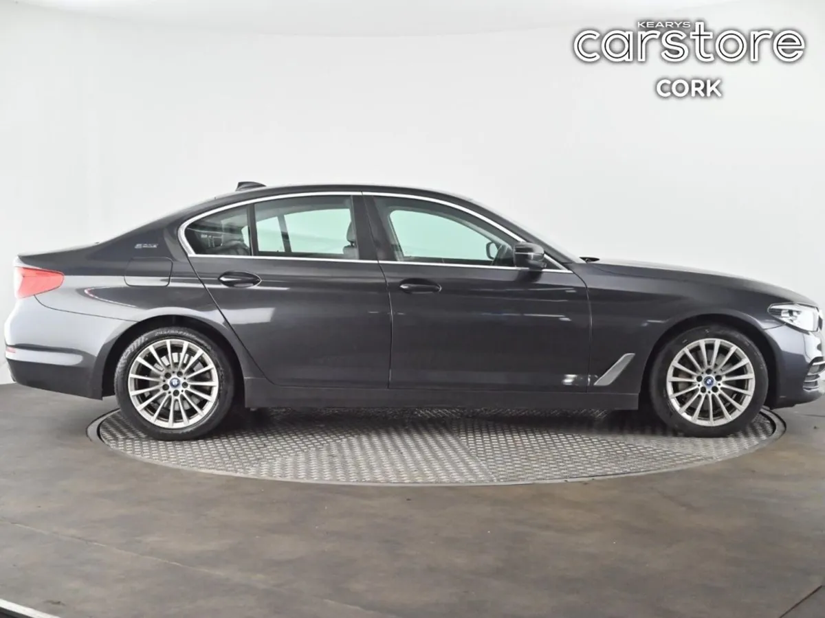 BMW 5 Series 530e SE Auto - Image 3