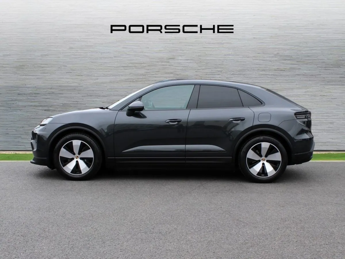 Porsche Macan Electric - Image 4