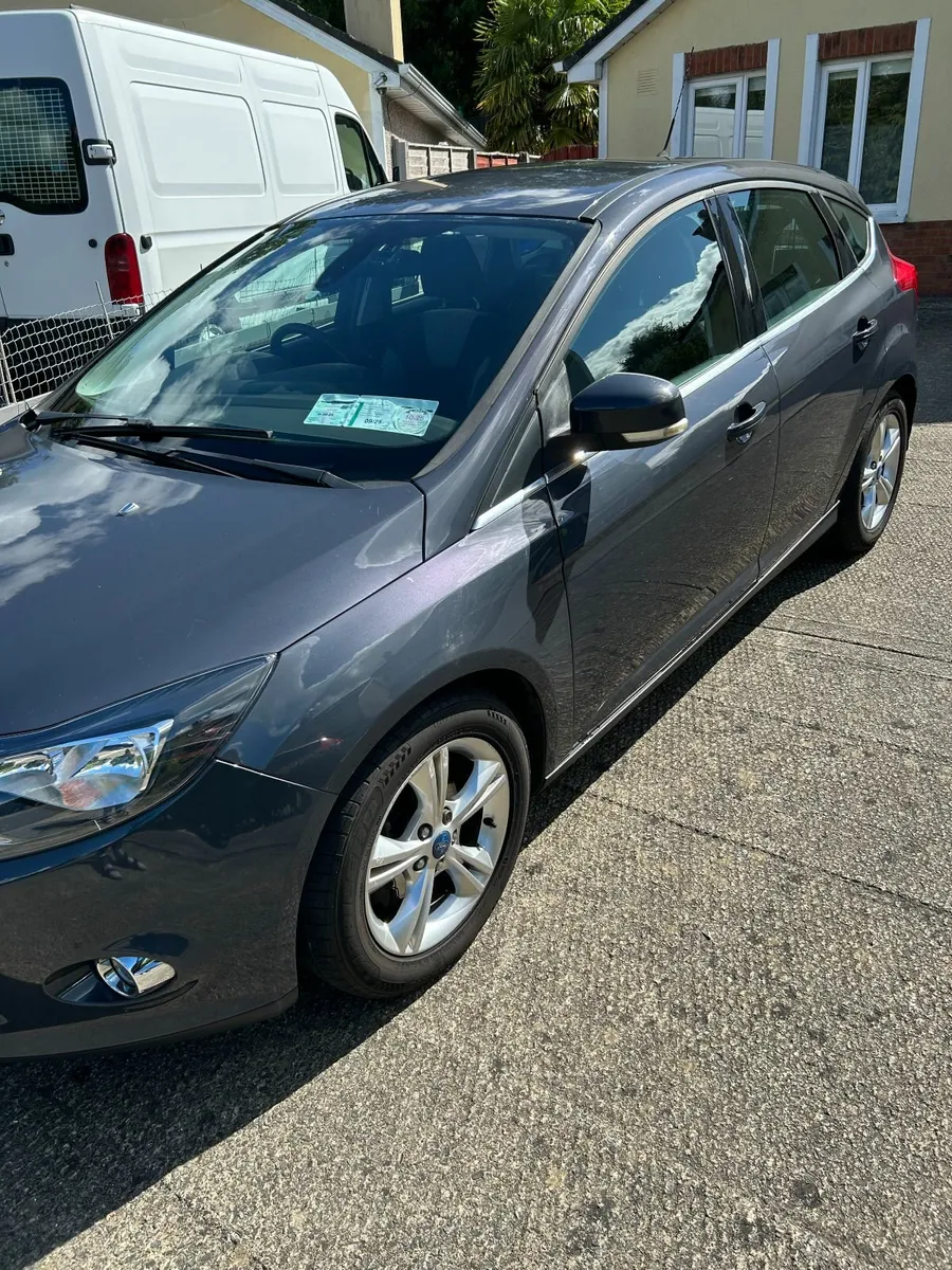 Ford Focus ZETEC 1.6 Diesel Low Mileage and Tax - Image 1