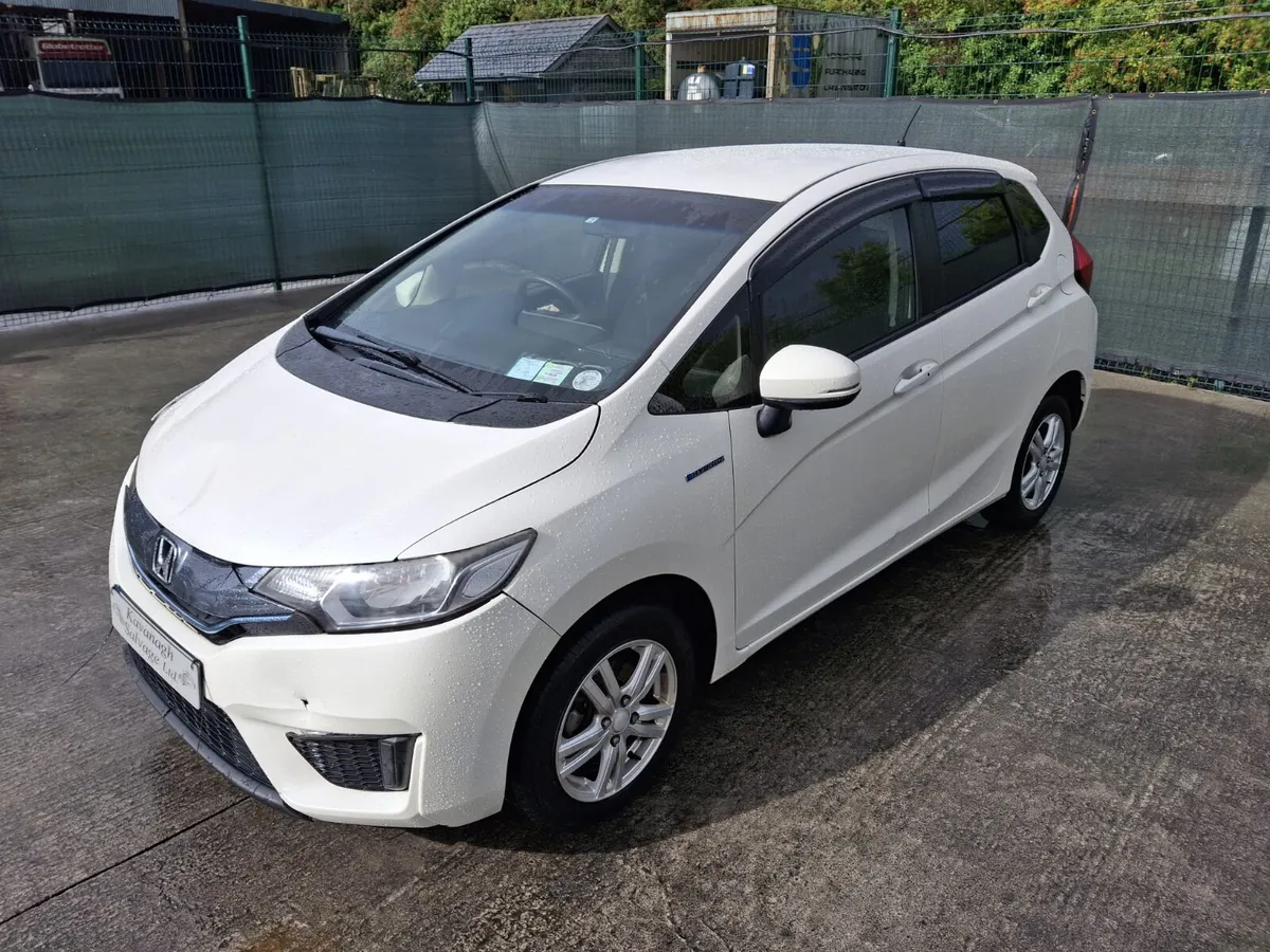 2014 Honda Fit 1.5L Hybrid - Image 2