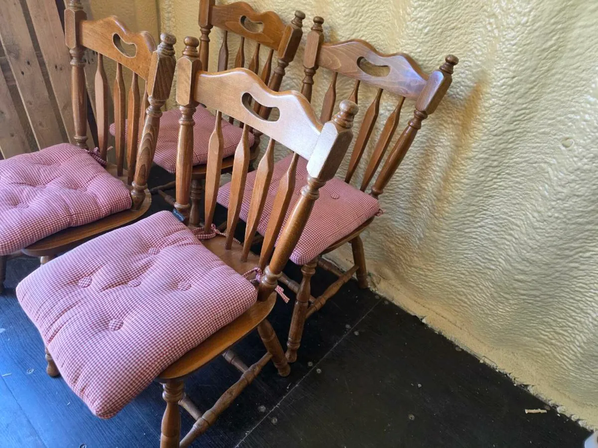 4 chairs - Image 2