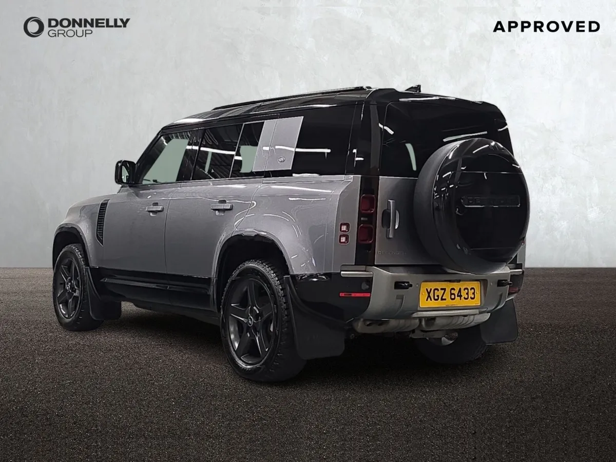 Land Rover Defender Diesel Estate X-Dynamic SE - Image 2