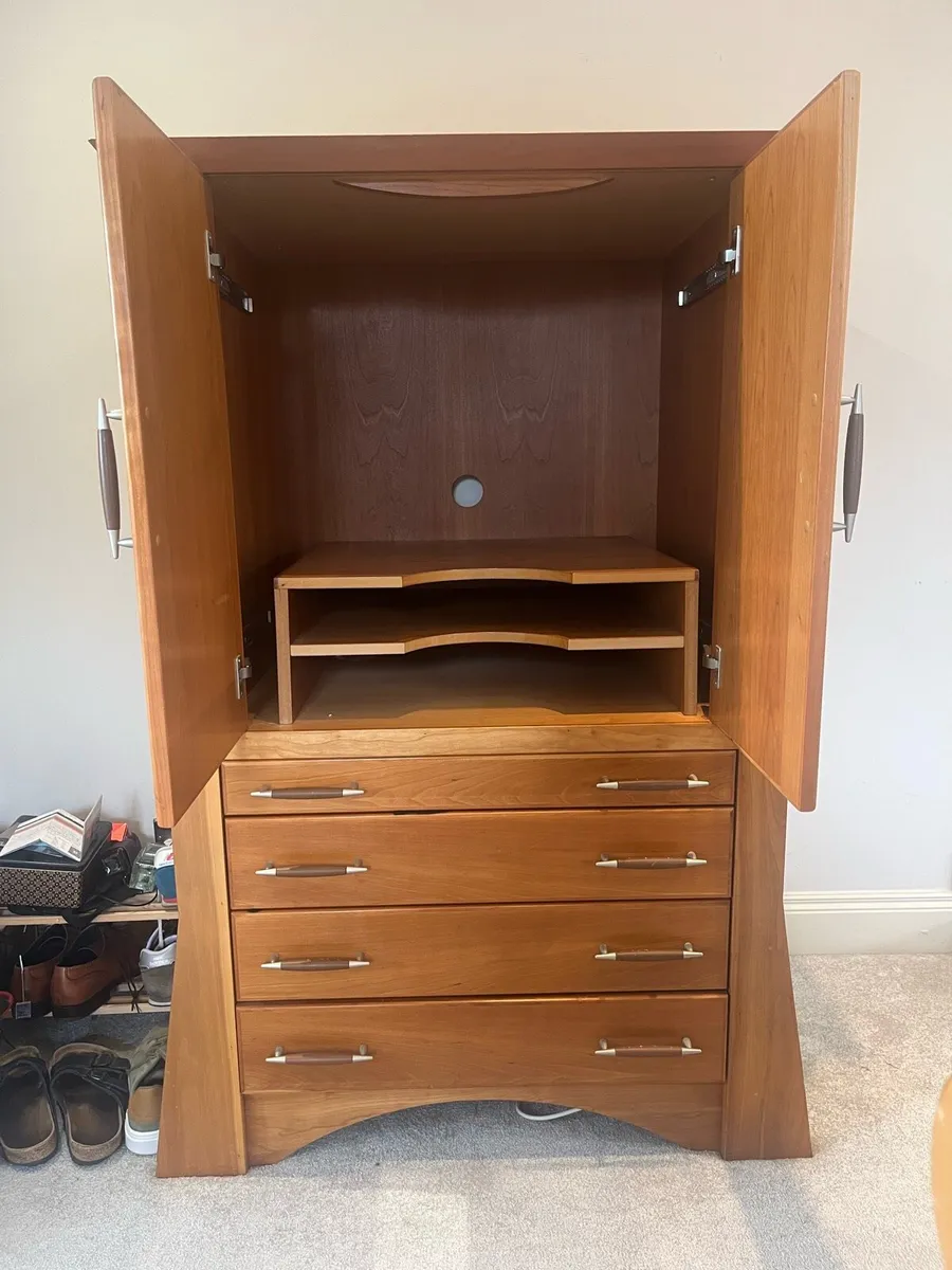 Wardrobe unit - Image 3