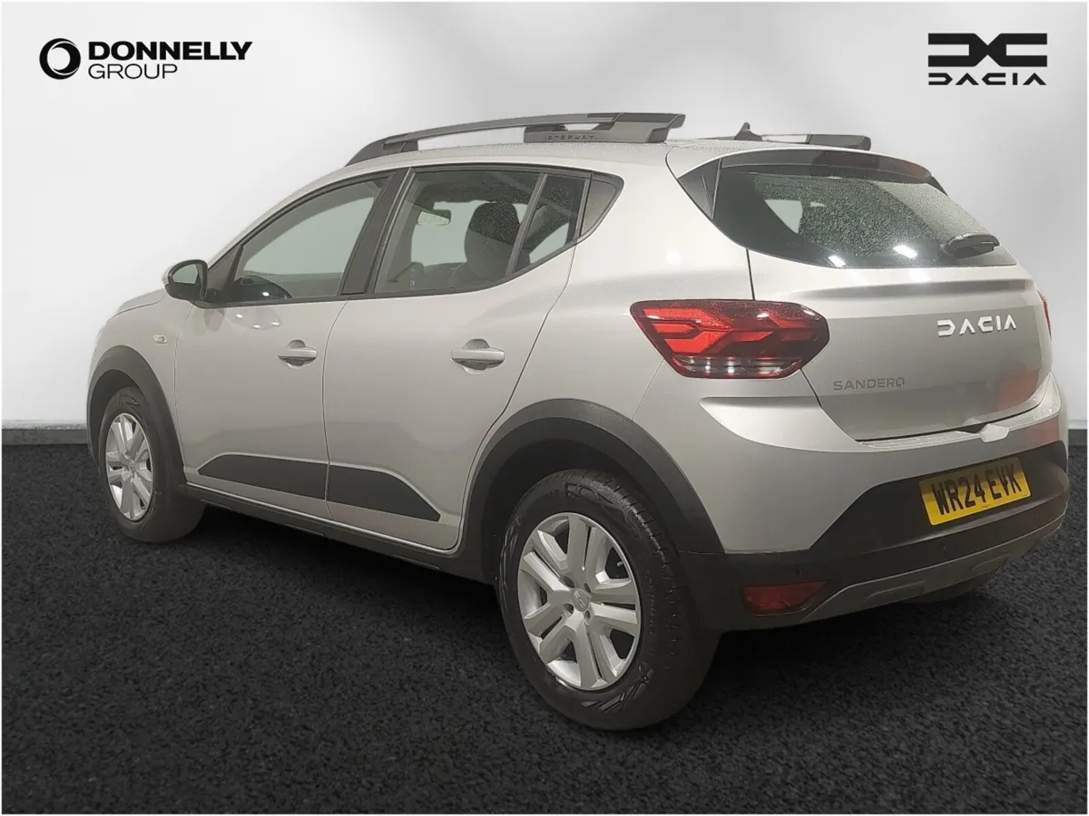 Dacia Sandero Stepway Hatchback Expression - Image 2