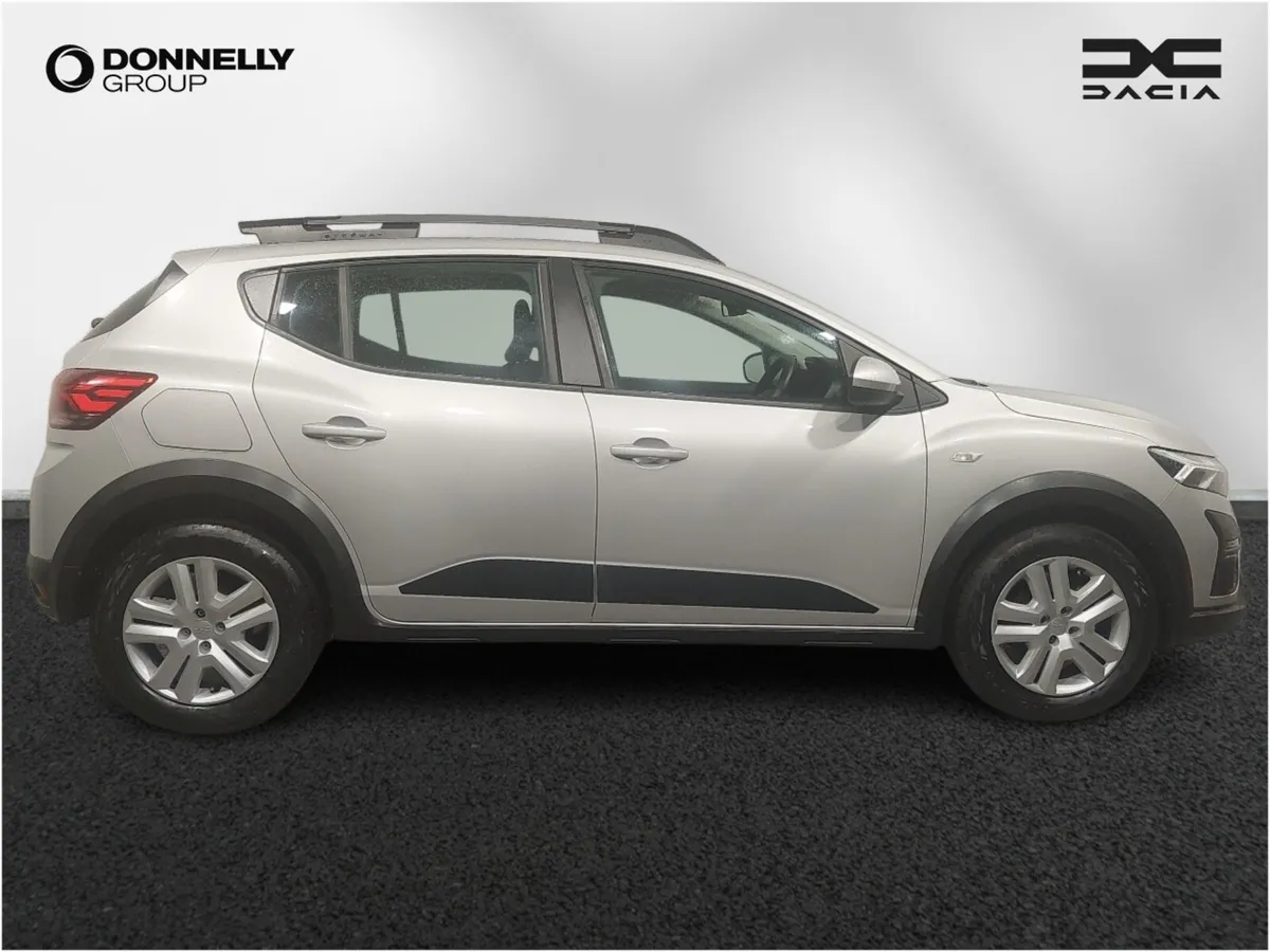 Dacia Sandero Stepway Hatchback Expression - Image 3