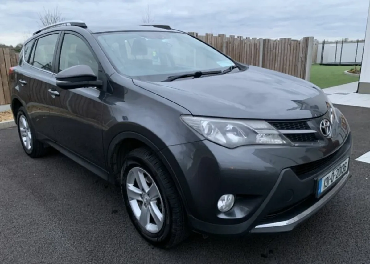 Toyota RAV4 2013 - Image 2