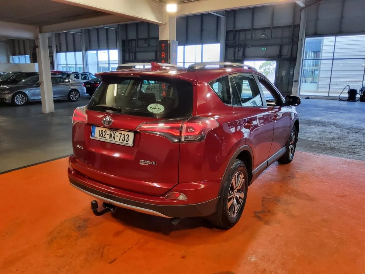 Toyota Rav4 2.0 D-4d (143) 2WD Luna Sport - Image 3
