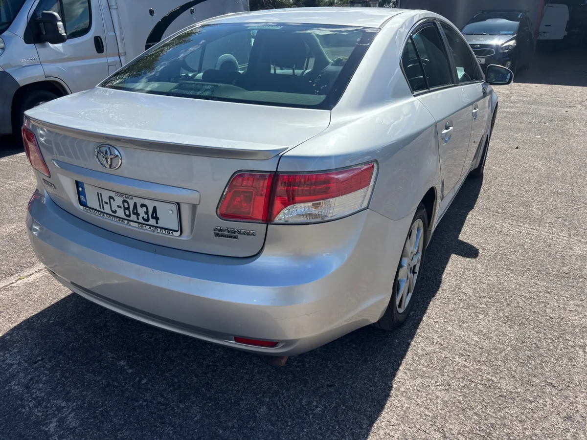 Toyota Avensis 2011 Diesel - Image 4