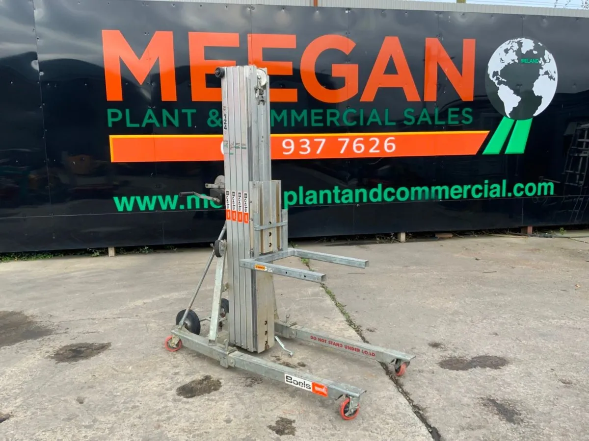 2017 SUMNER 2124 MATERIAL HOIST.......913t. - Image 1