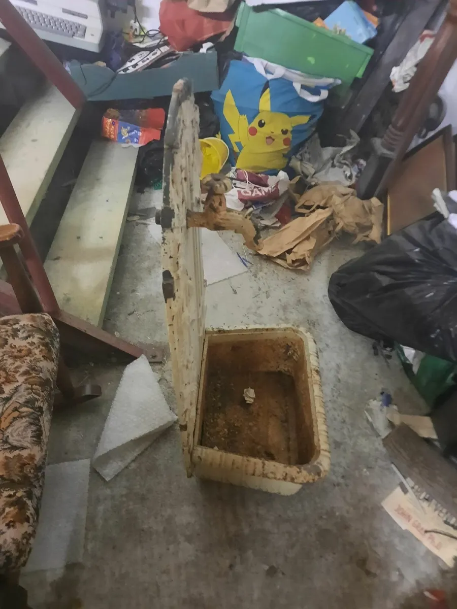 Antique table - Image 2