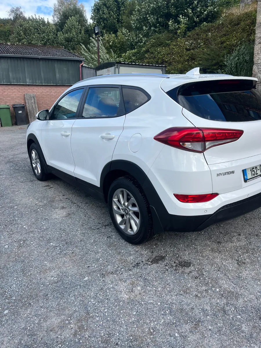 Hyundai Tucson 2015 - Image 2