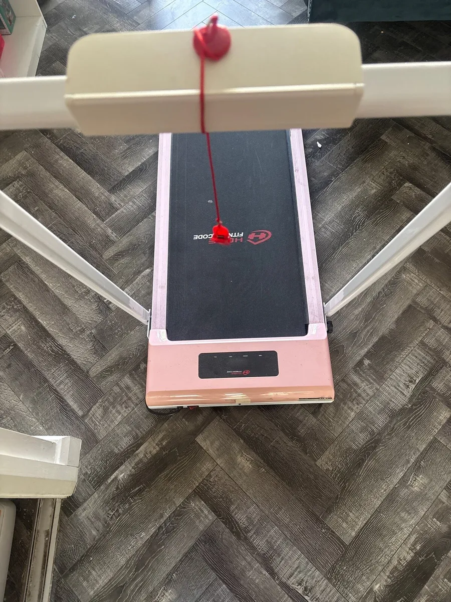 Treadmill - Image 2