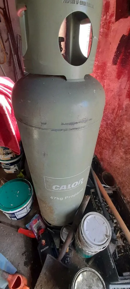 Space gas heater and gas. - Image 2