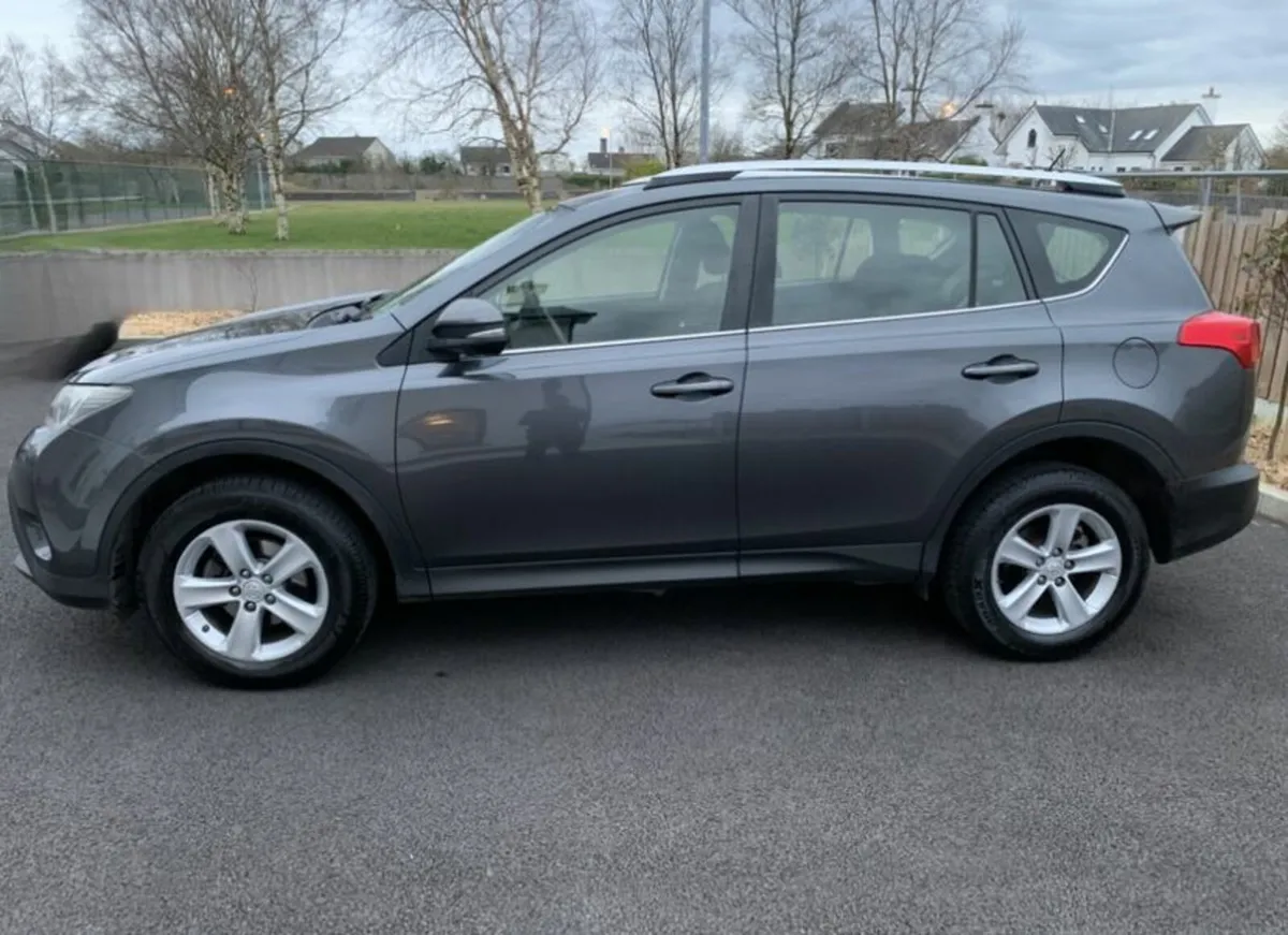 Toyota RAV4 2013 - Image 1