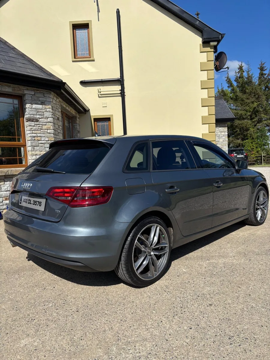 Audi A3 2014 2.0 TDI SE SPORTSBACK - Image 4