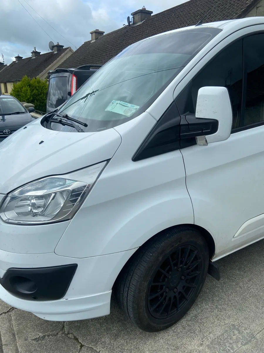 Transit van - Image 3