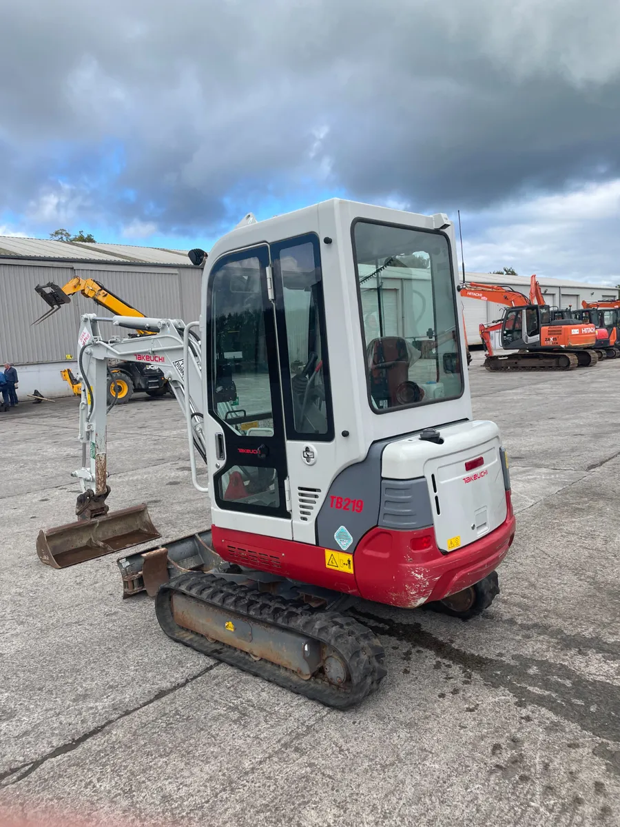 Takeuchi tb219 - Image 4