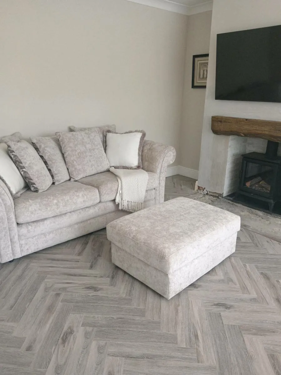 Sofa / Couch - Image 1