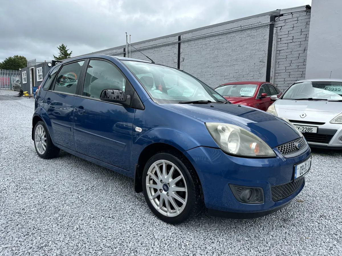 2009 Ford Fiesta 1.25i Steel 2 Sunroof - Image 1