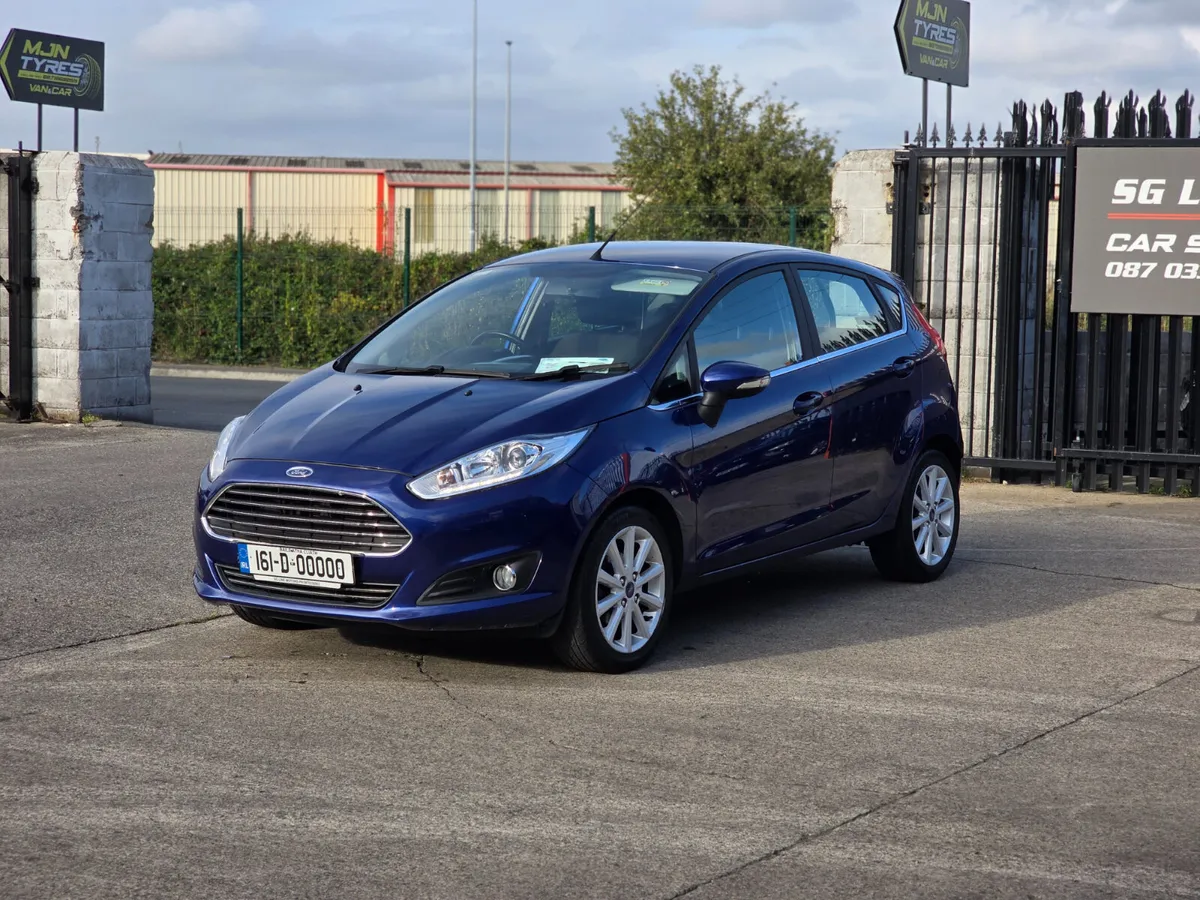 Ford Fiesta 1.25 Petrol Titanium - Image 4