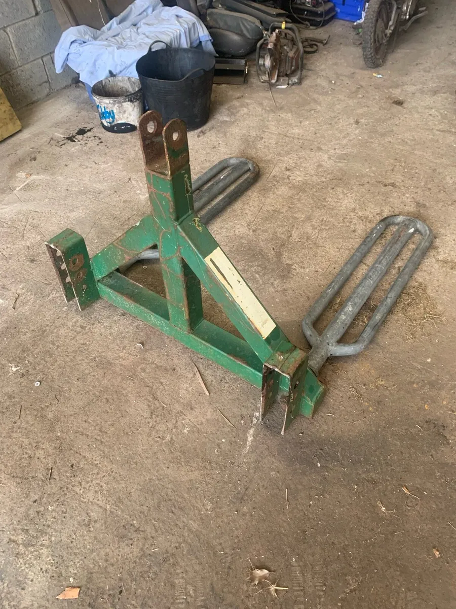 Cashels Ducks Foot Bale Carrier - Image 1