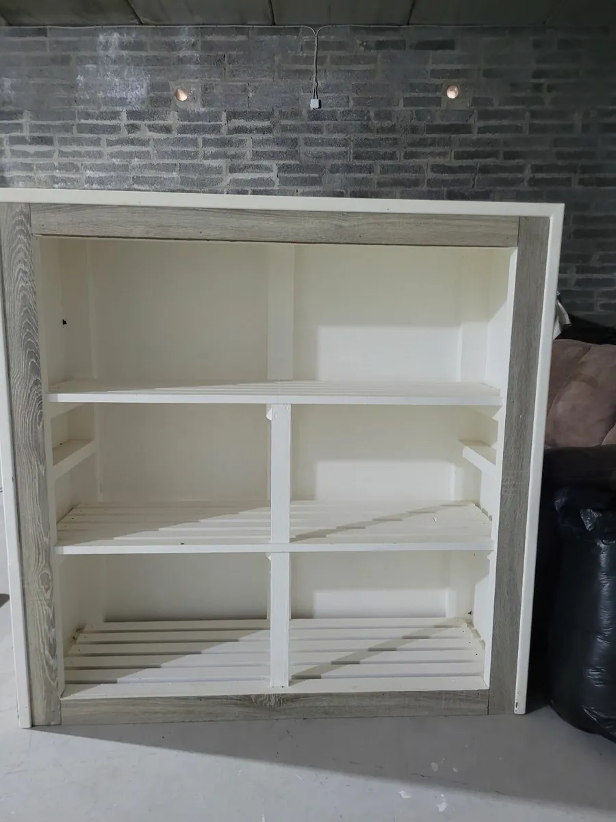 Storage unit