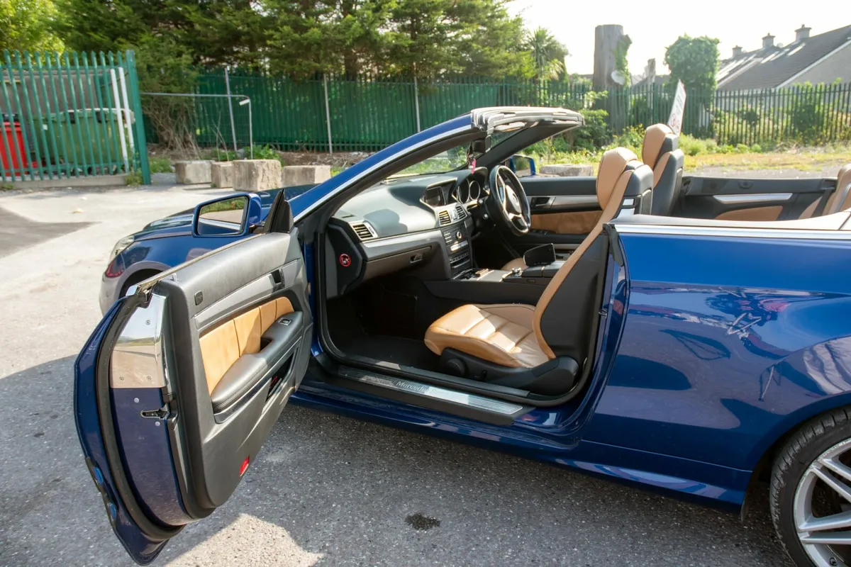 Mercedes 220d cabriolet - Image 2