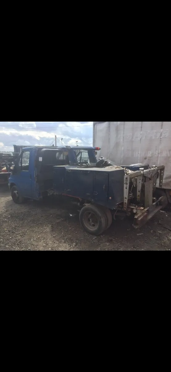 Recovery spec lift body/tow truck repo unit equipm - Image 1