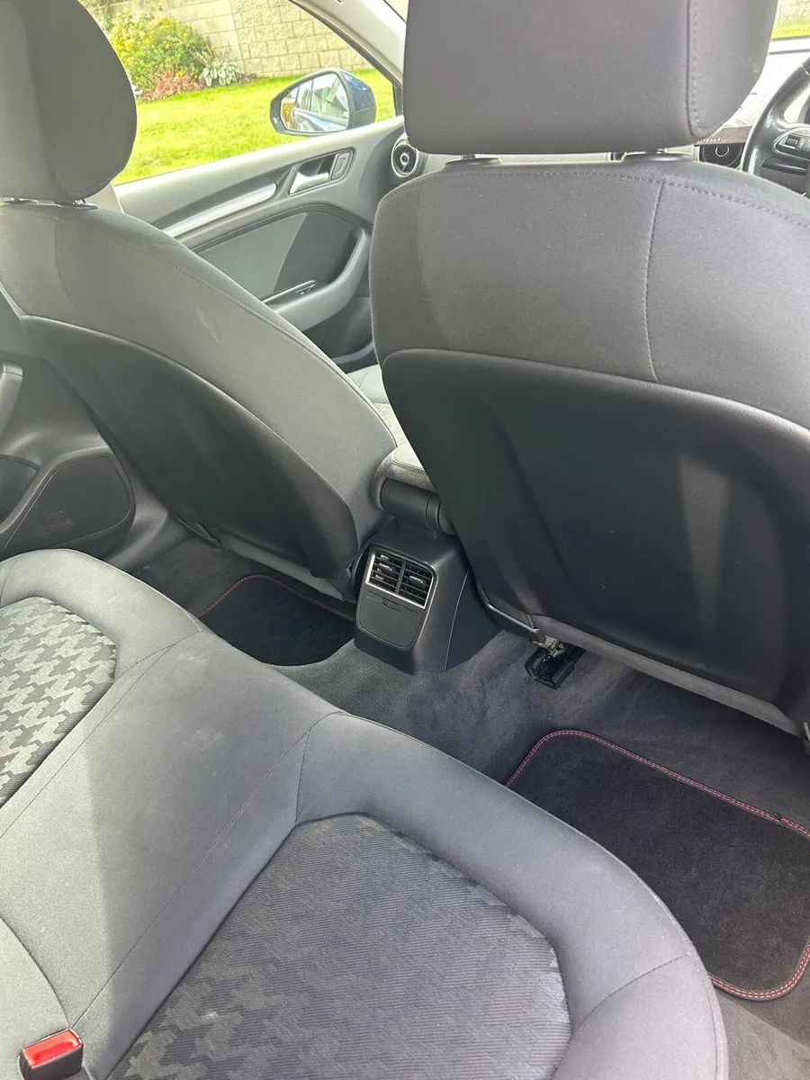 Car - Image 4