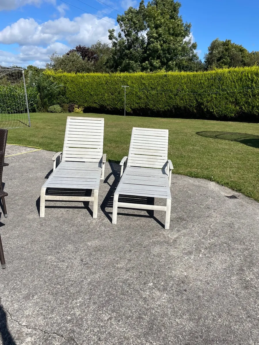 Loungers - Image 2
