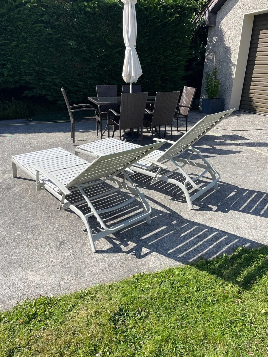 Loungers - Image 3