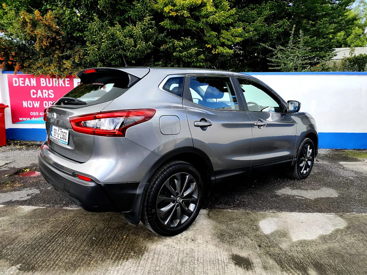 Nissan Qashqai 2018 Diesel - Image 2