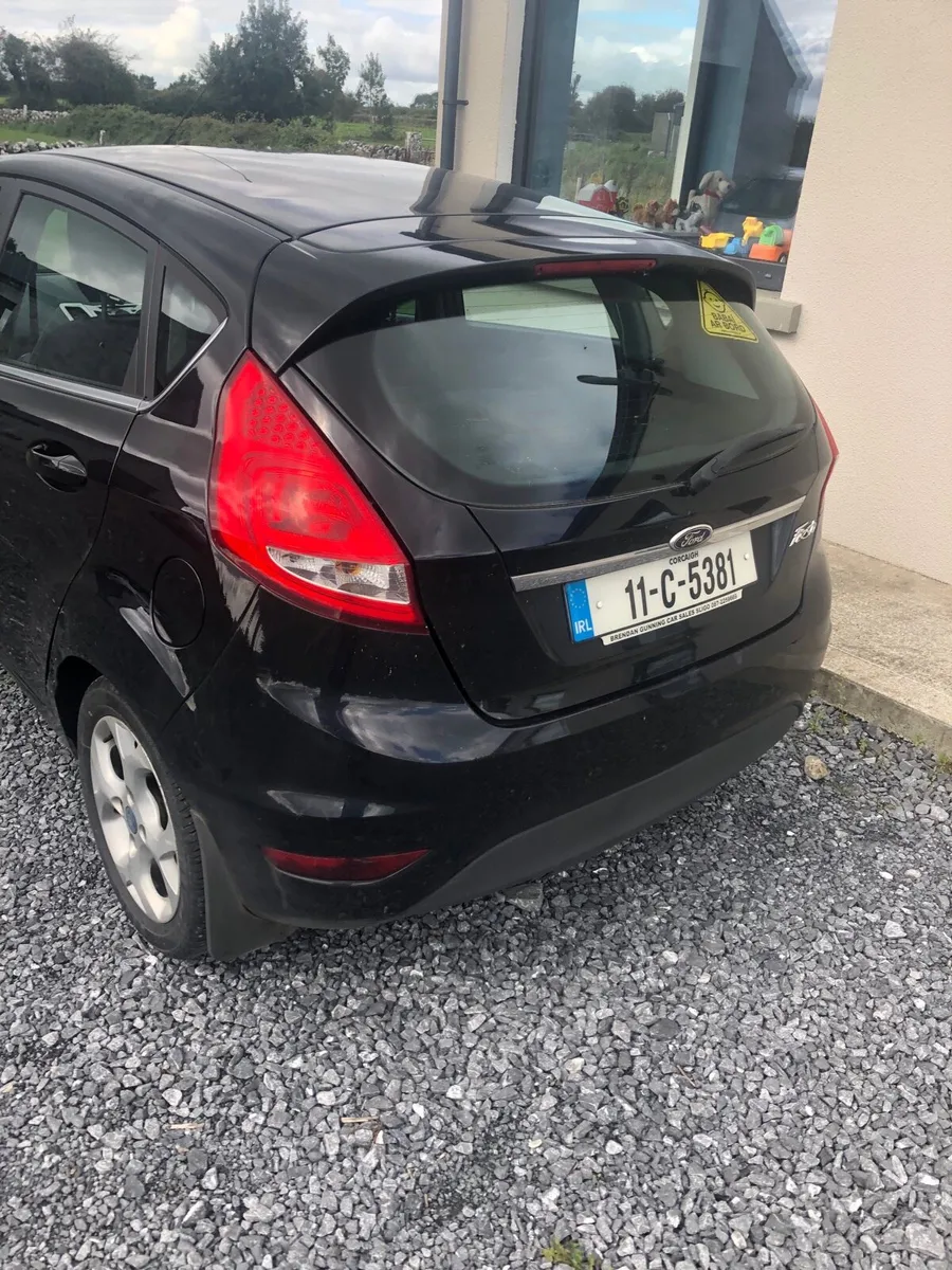 Ford Fiesta titanium - Image 4