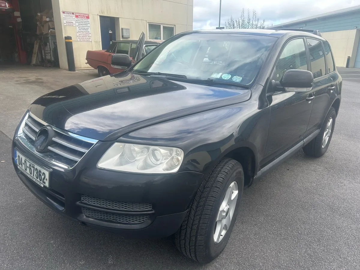 VW Touareg Crew Cab - Image 1