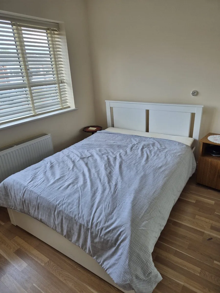 Double bed+ furniture - Image 1