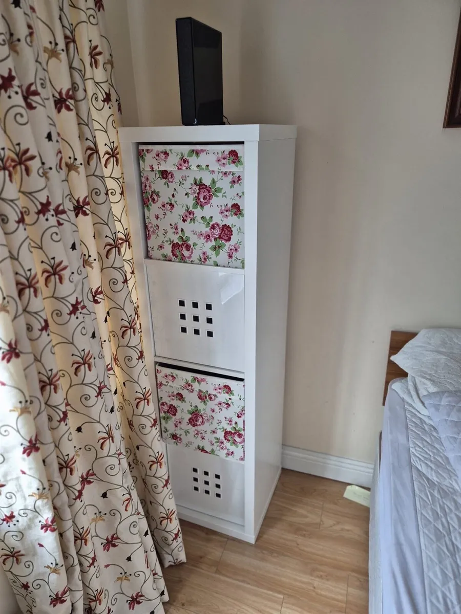 Double bed+ furniture - Image 3