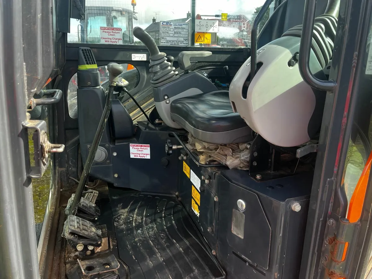 Hitachi U26-5 - Image 2