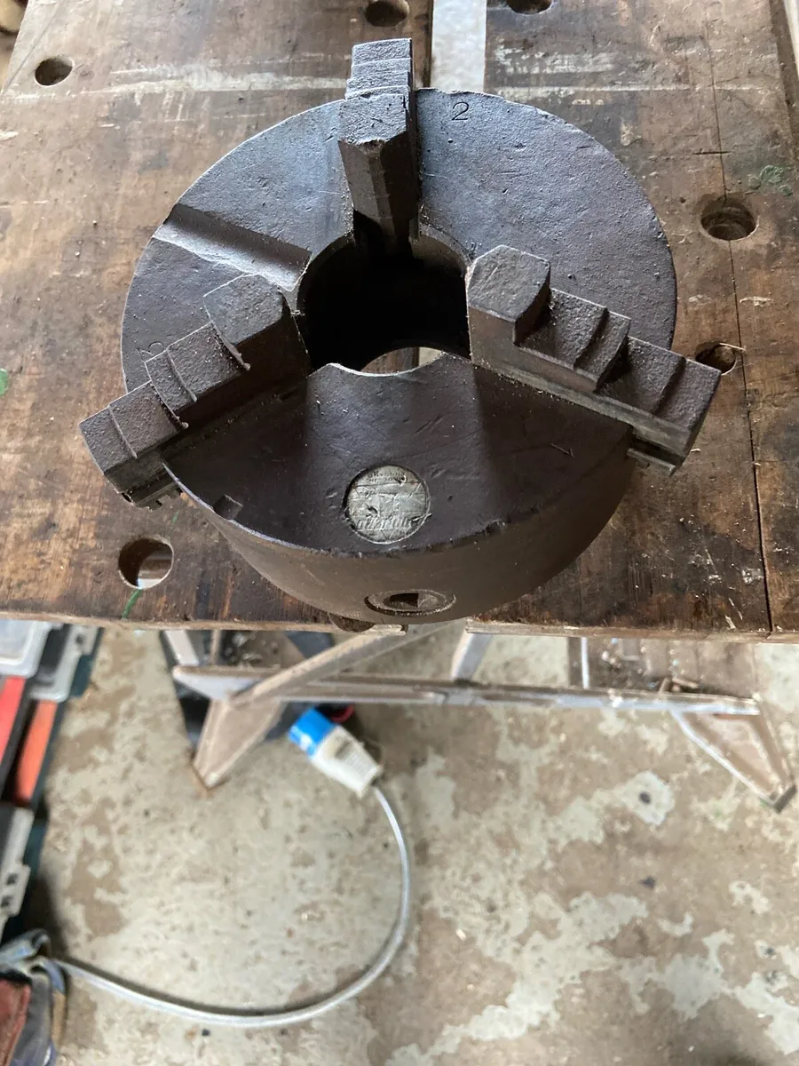 150mm Chuck 25 euro - Image 1
