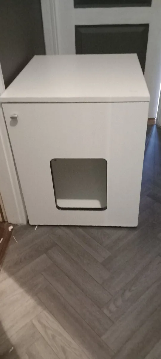 Cat box - Image 1