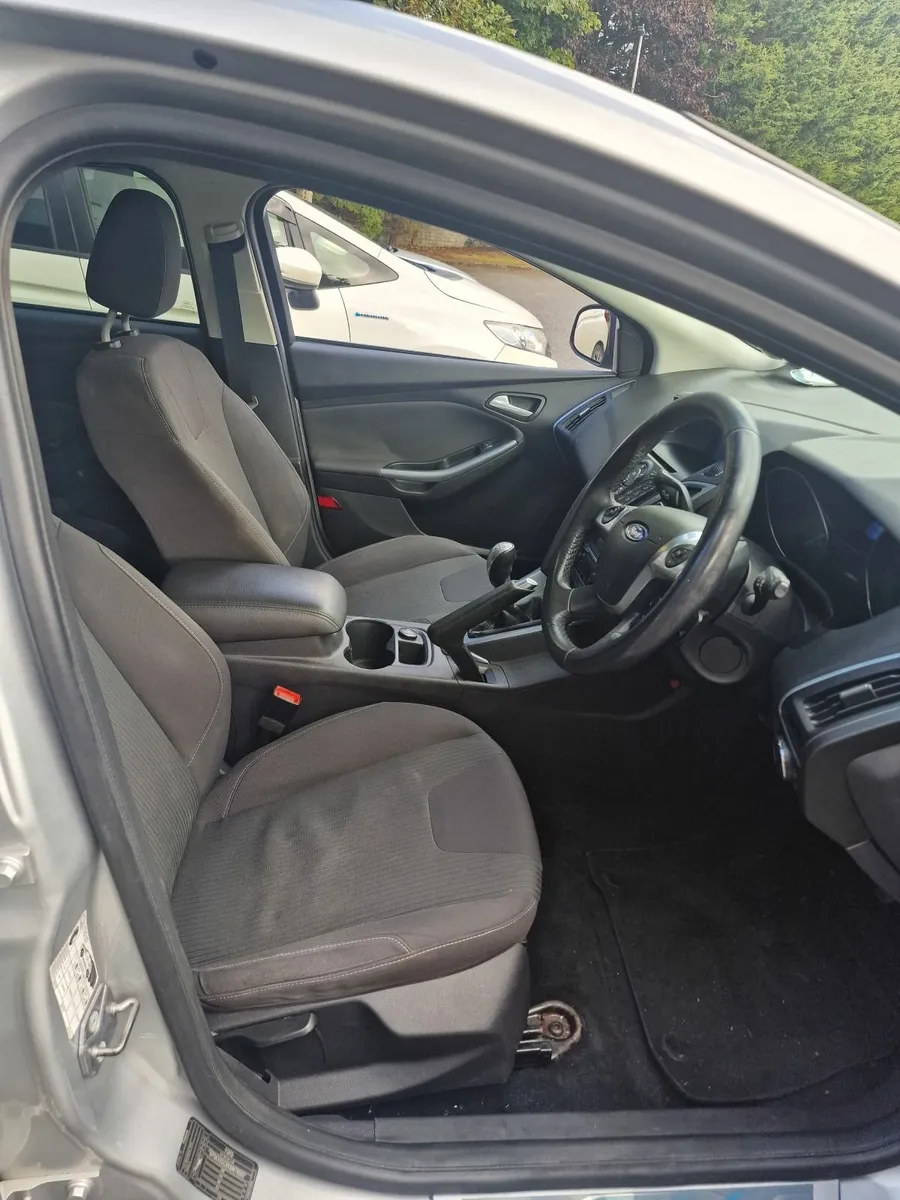 Ford Focus 2012 - Image 3