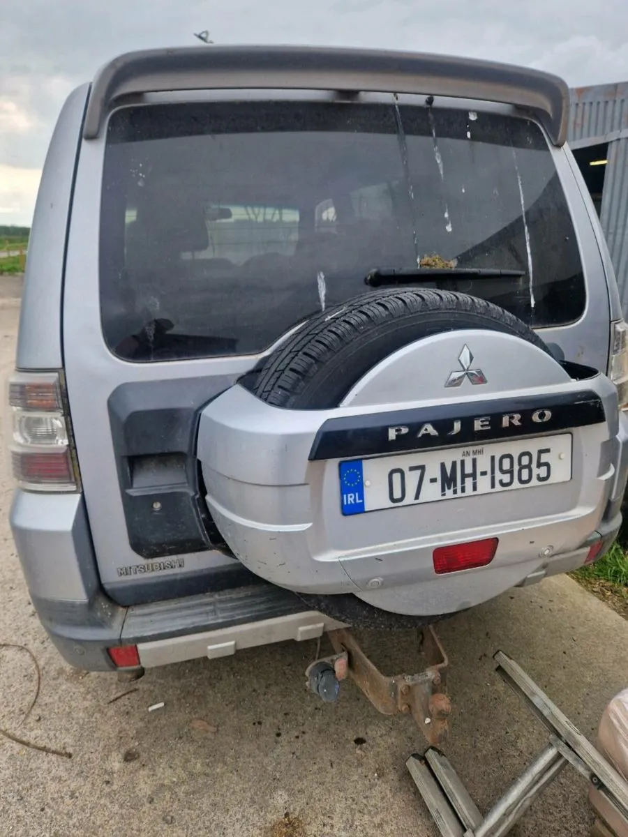 Mitsubishi pajero - Image 4