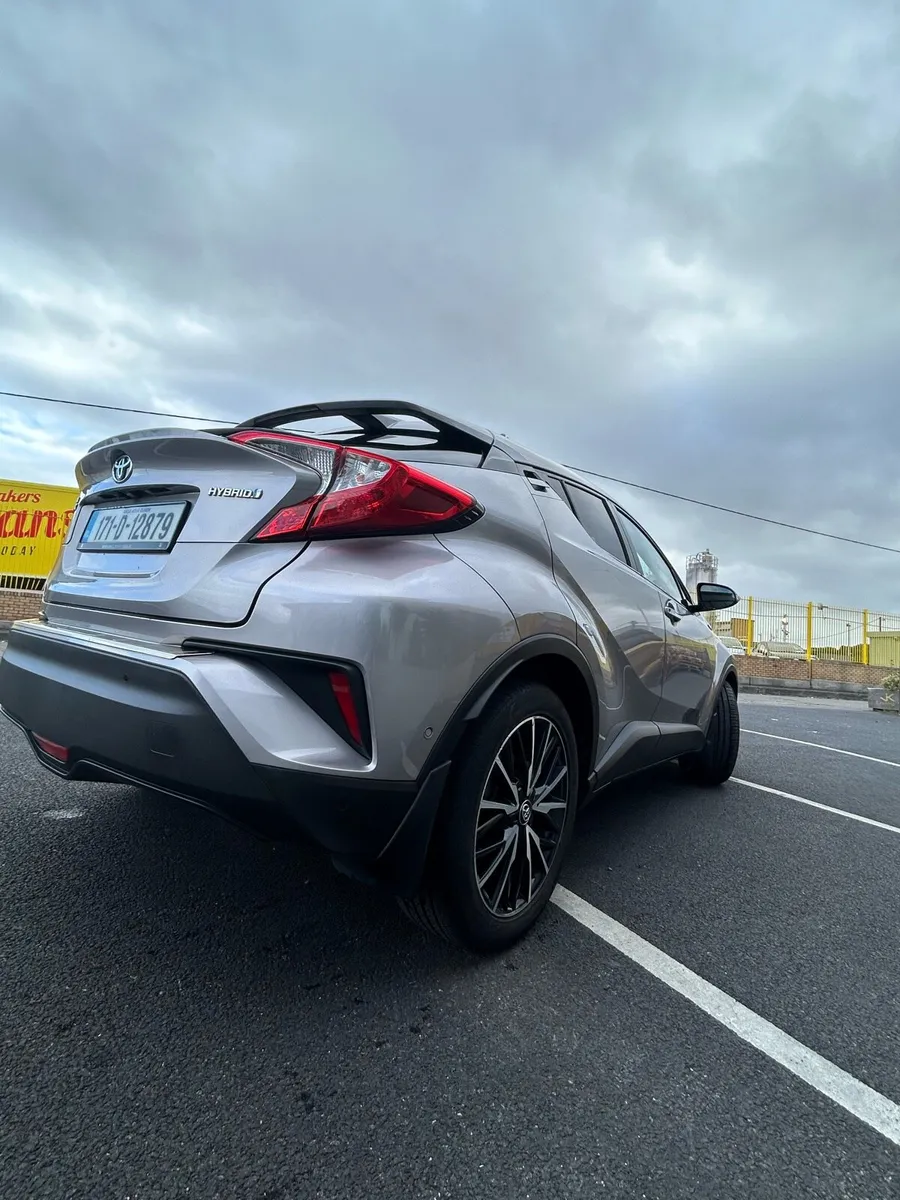 Toyota C-HR SOL Hybrid 2017, NCT 1/27, Tax 2/26 - Image 4