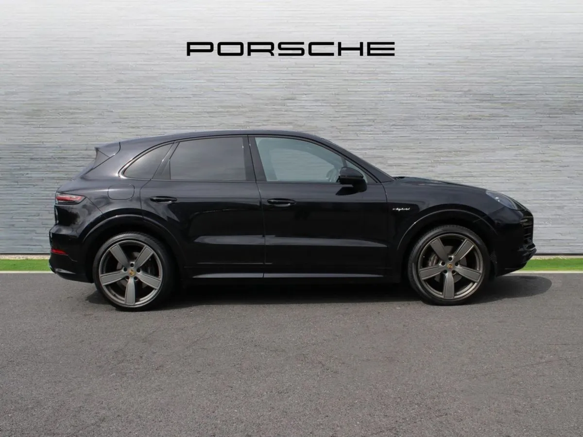 Porsche Cayenne E-hybrid - Image 4