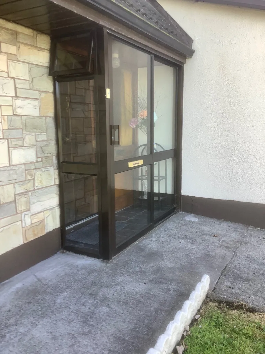 Aluminium front porch - Image 3
