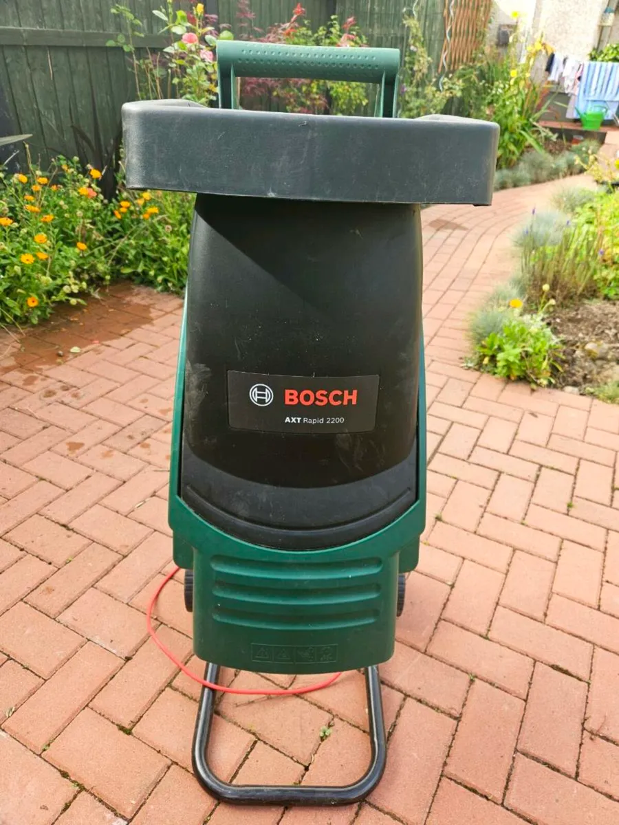 Bosch AXT 2200 Rapid Shredder - Image 1