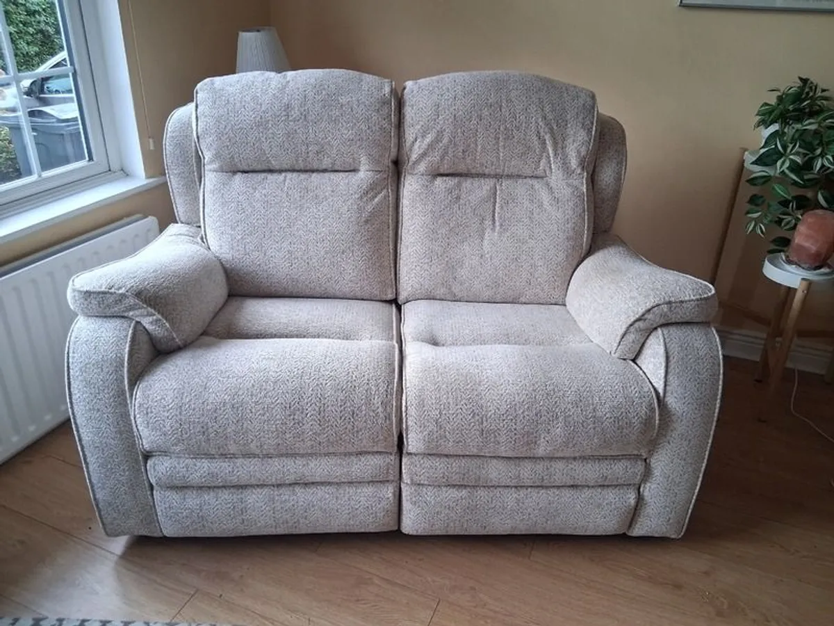 Sitting room suite - Image 1