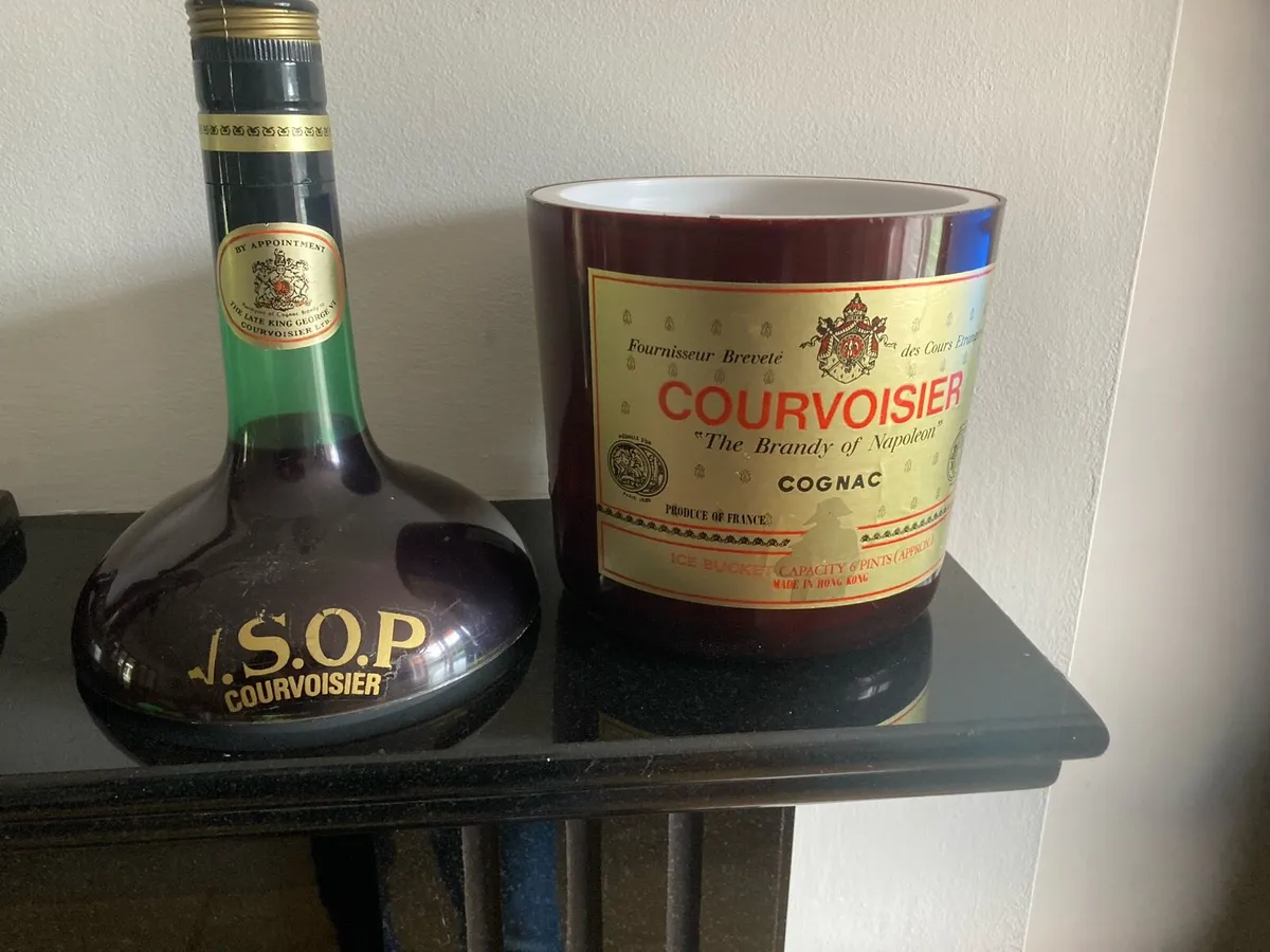 Pub Memorabilia - Image 3