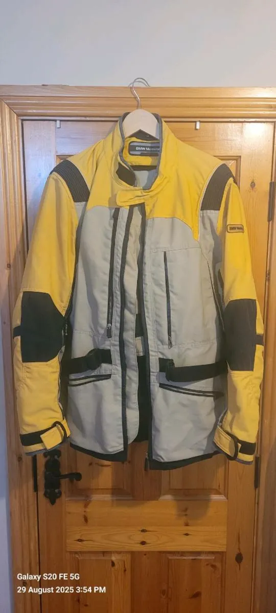 Motorcycle gear - Image 1
