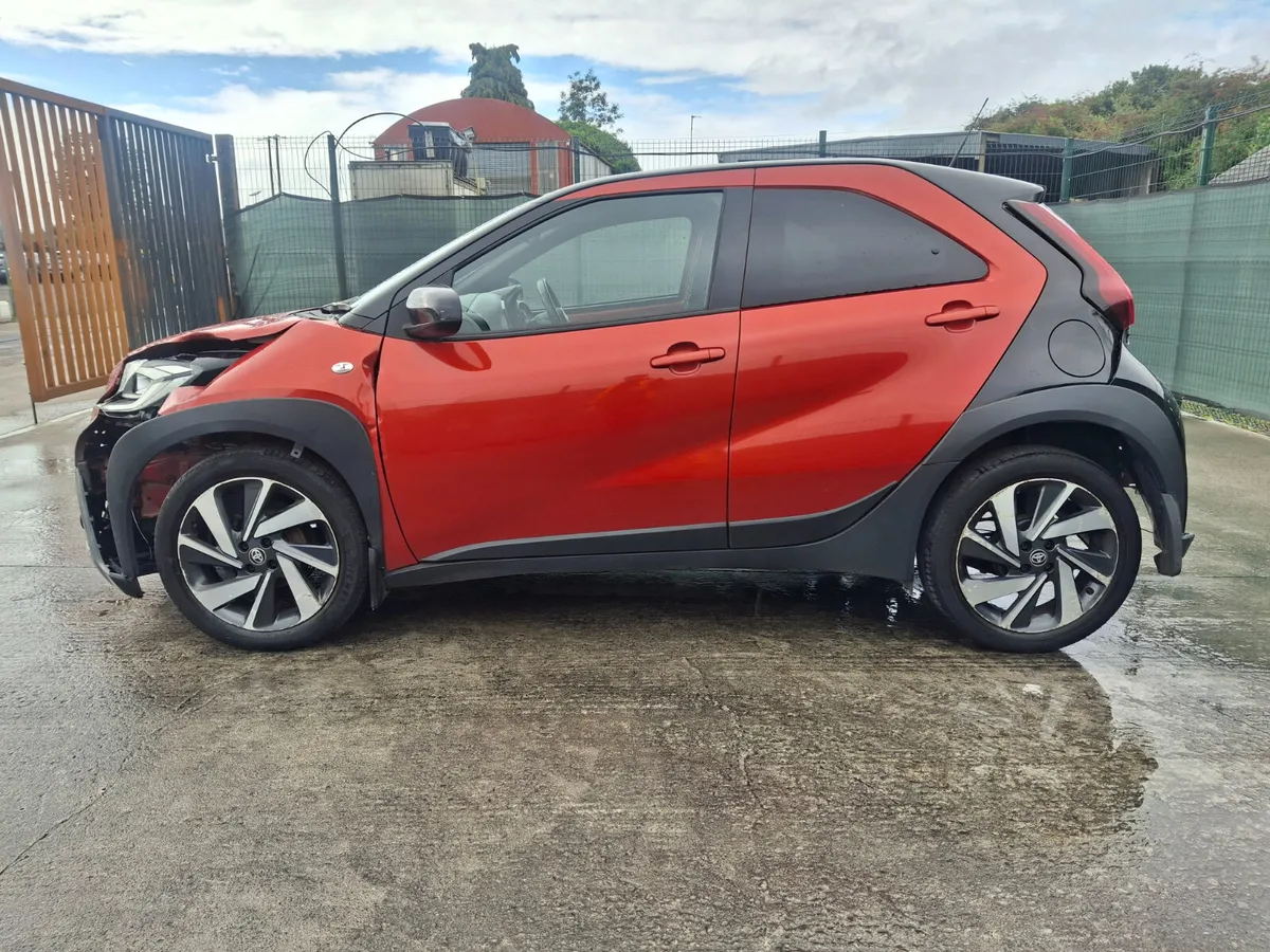 221 Toyota Aygo  X envy  1.0 Petrol - Image 3