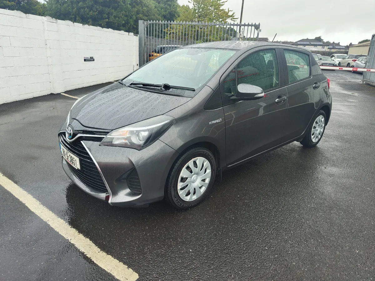 Toyota Yaris 1.5 AUTO - Image 3